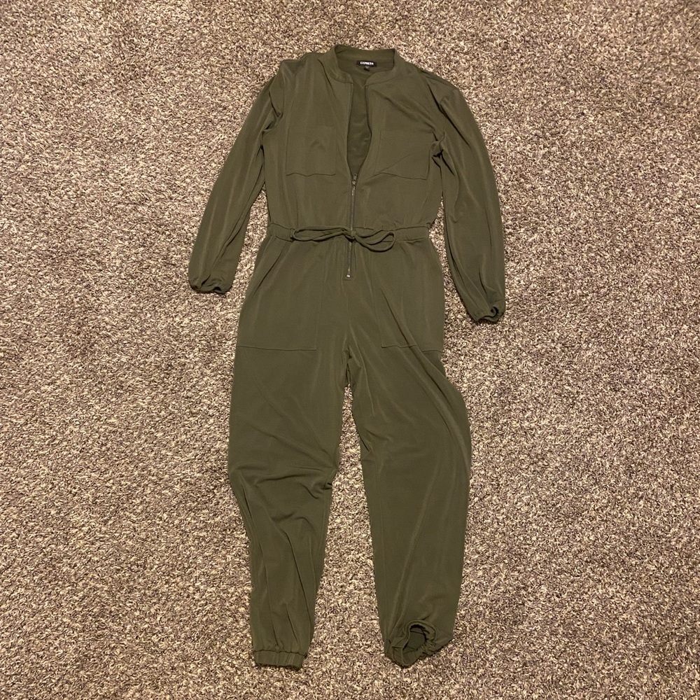 Express silky Jogger Jumpsuit
